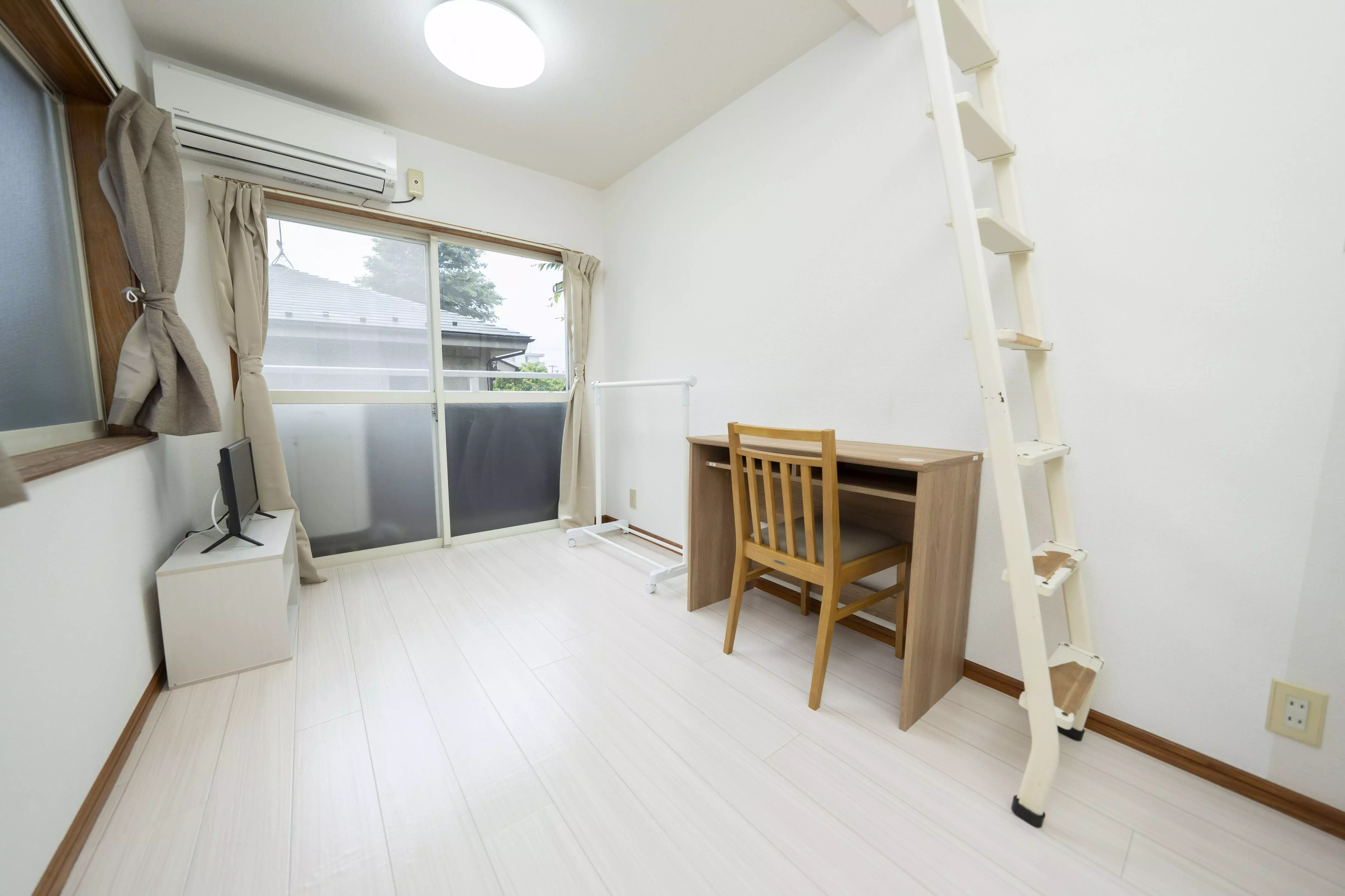 AP420 Wistaria House 203 0